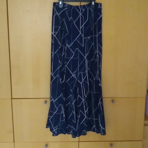 Banana Republic Dresses & Skirts - Bananna Republic Maxi Skirt Banana Republic Dresses & Skirts - Bananna Republic Maxi Skirt